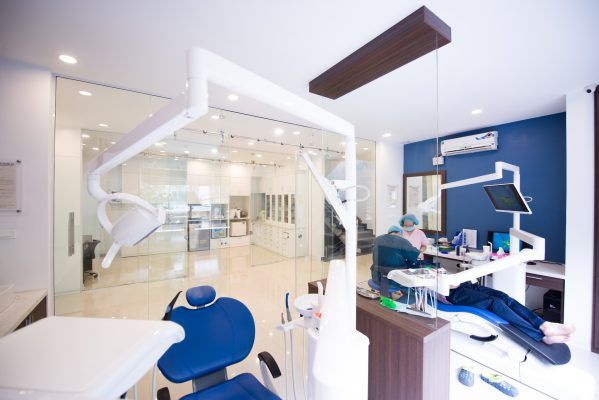 laser teeth whitening